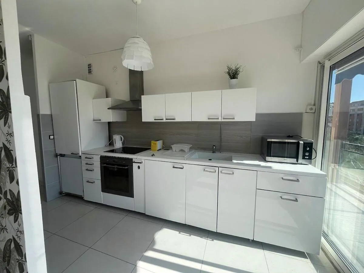 Scaliero T2 Avec Terrasse Plein Soleil Apartment Nice 0*,
